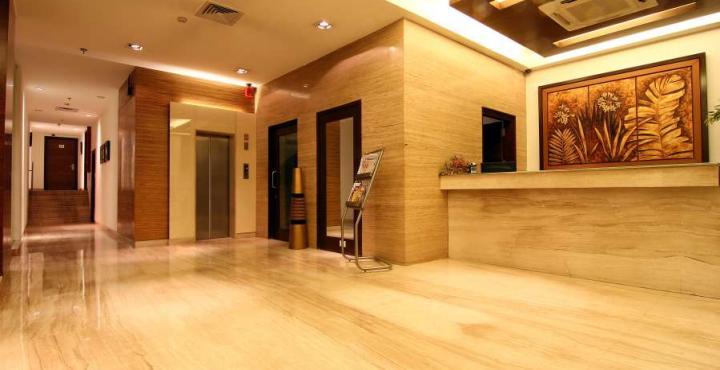 Indus Biznotel New Delhi Exterior photo