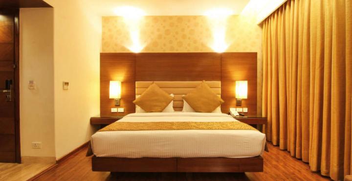 Indus Biznotel New Delhi Exterior photo